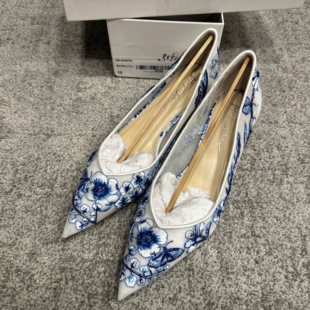 Betsey Johnson White Heels with Blue Floral Embroidery